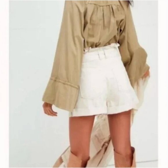 We The Free Nova Denim Paperbag Boho Shorts Belted Plume Cream Size Small - Picture 2 of 8